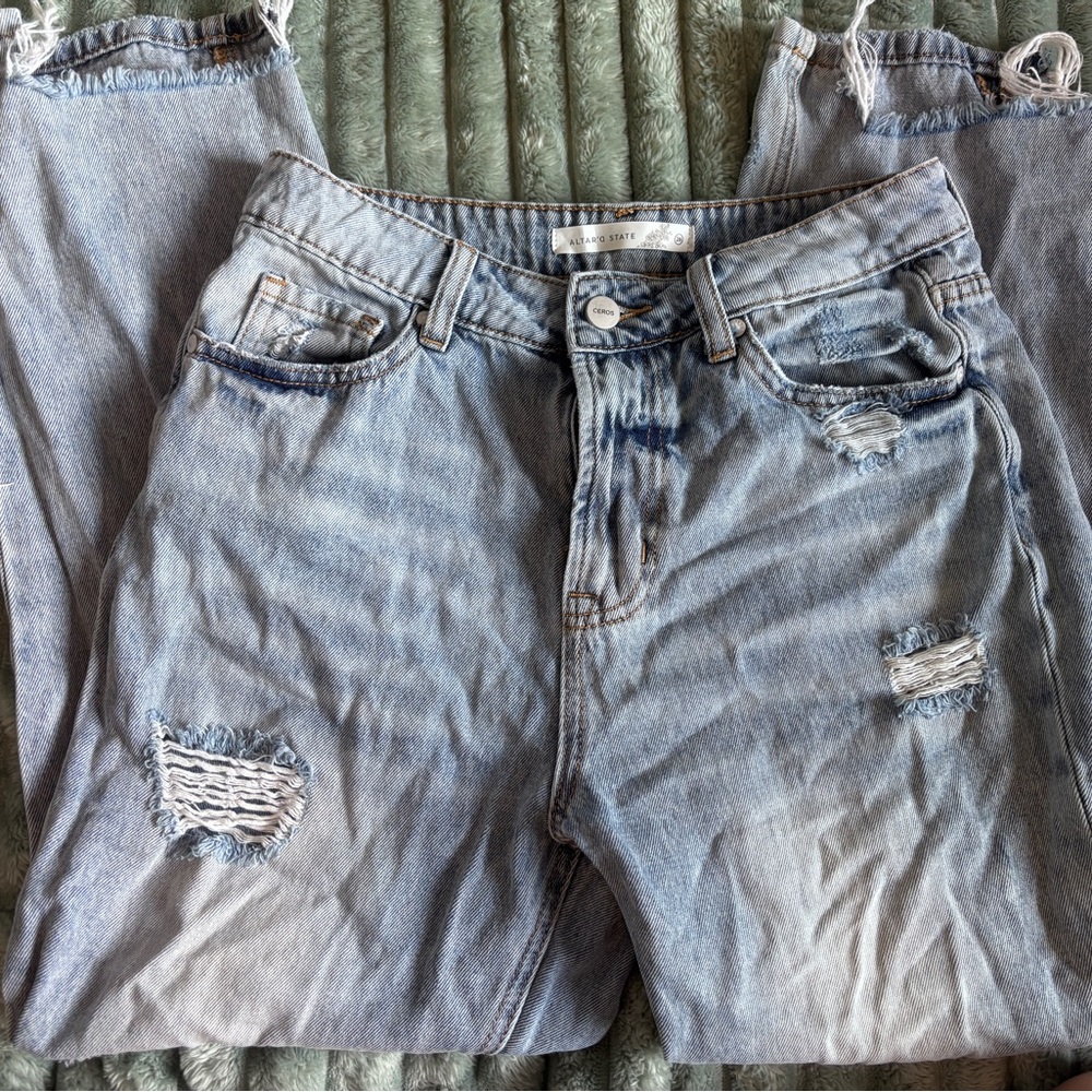Altar’d State Light Wash Boyfriend Jean